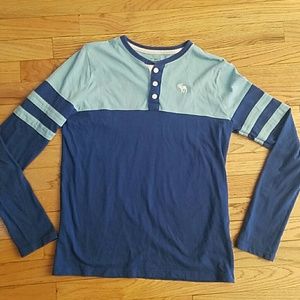 Boy's long sleeve tee